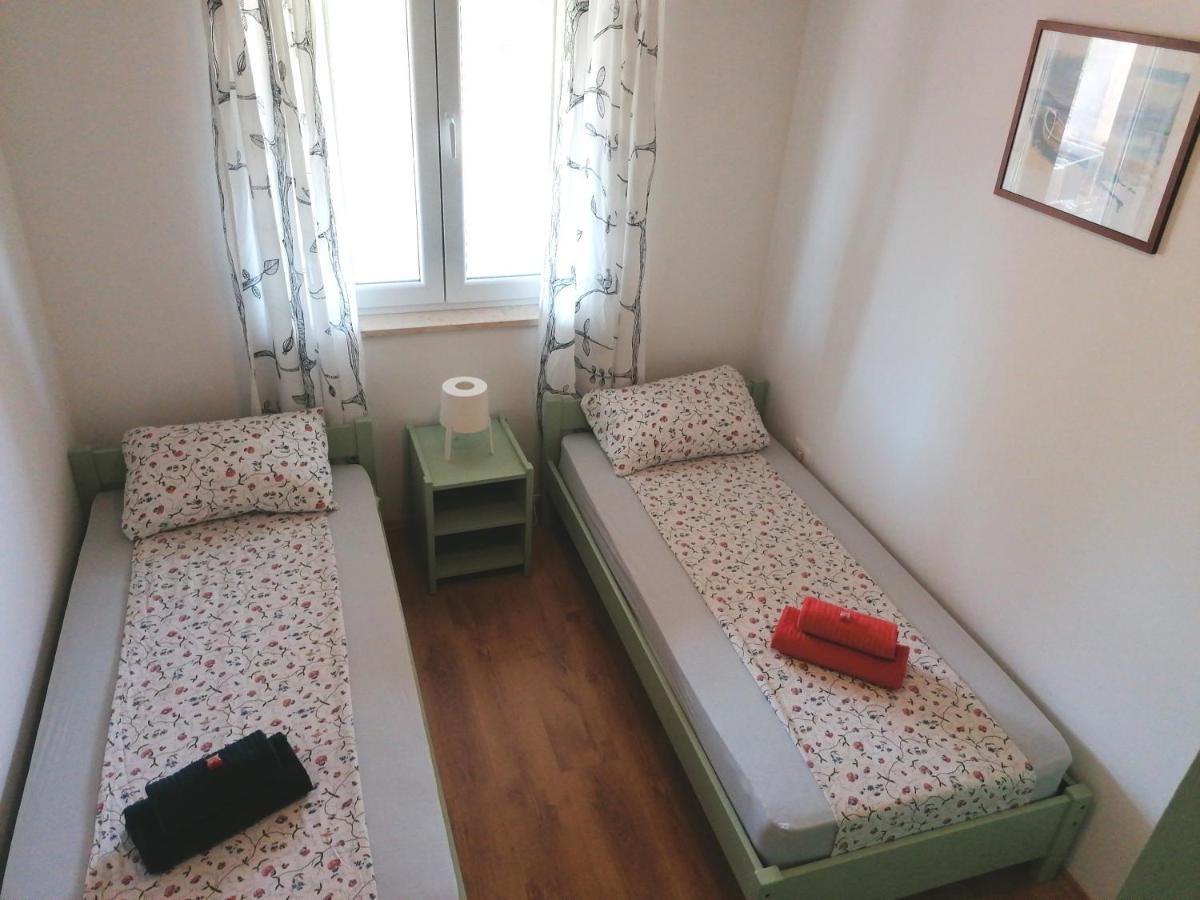 House Mario Near Rovinj Apartment กานฟานาร์ ภายนอก รูปภาพ