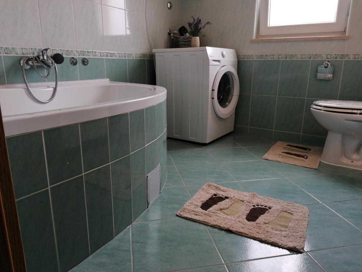 House Mario Near Rovinj Apartment กานฟานาร์ ภายนอก รูปภาพ