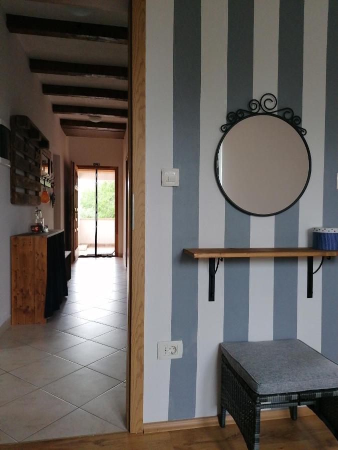 House Mario Near Rovinj Apartment กานฟานาร์ ภายนอก รูปภาพ
